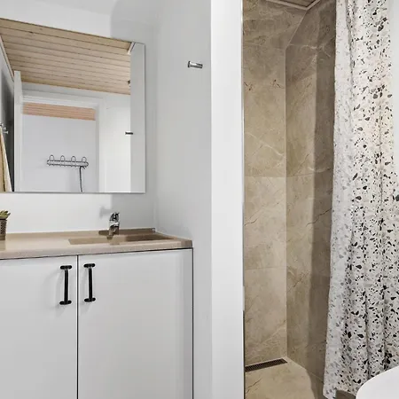 Two-bedroom In Bjert Binderup Strand
