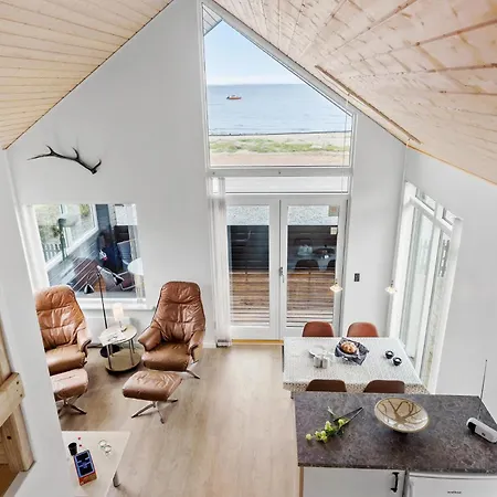 Casa de Férias Two-bedroom In Bjert Binderup Strand