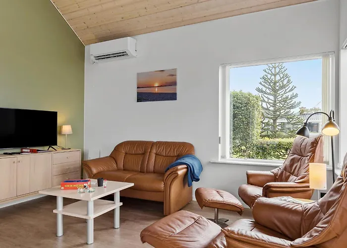 Feriehus Two-bedroom In Bjert *